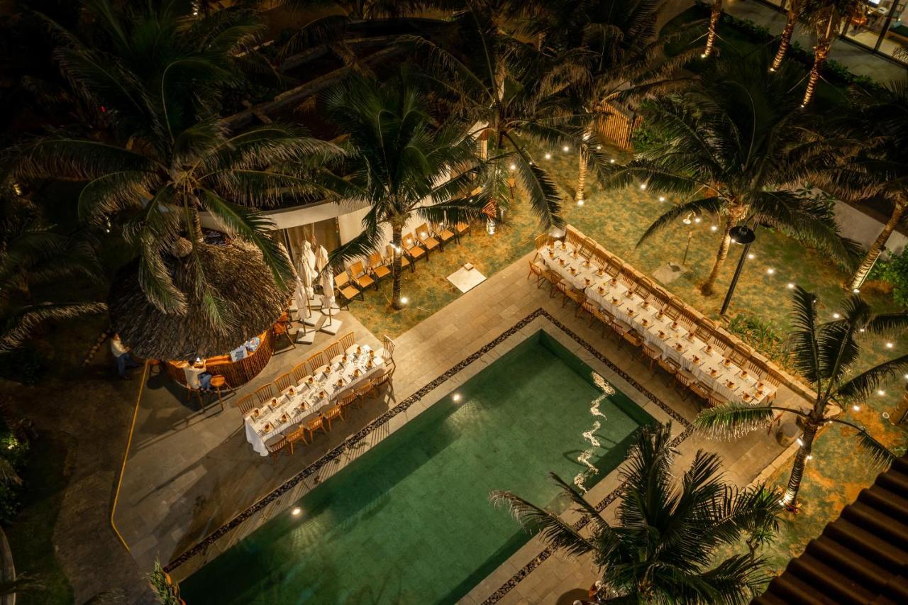 Sala Tuy Hoa Beach Hotel Exterior photo